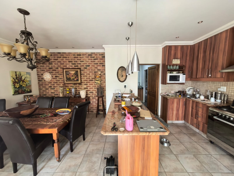4 Bedroom Property for Sale in Parys Free State